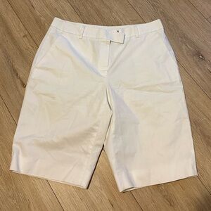 Woman’s Brooks Brothers White Shorts